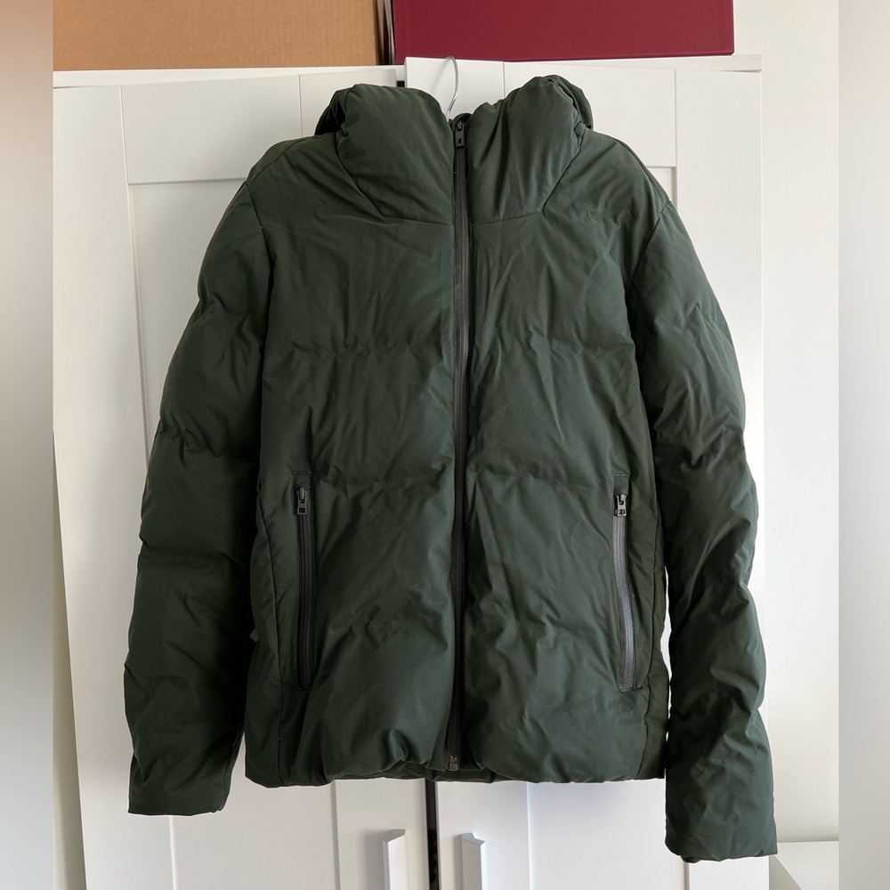 Down short coat Uniqlo, size XS, green, men, puffers